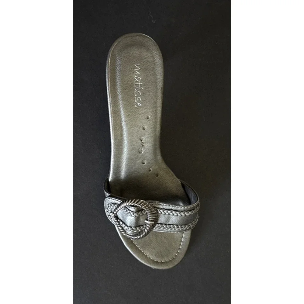 Elegant Matisse Ladies Slip On Heels Size 9